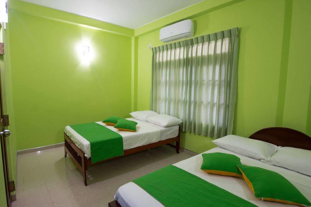 Hotel Empryean Katunayaka Extérieur photo