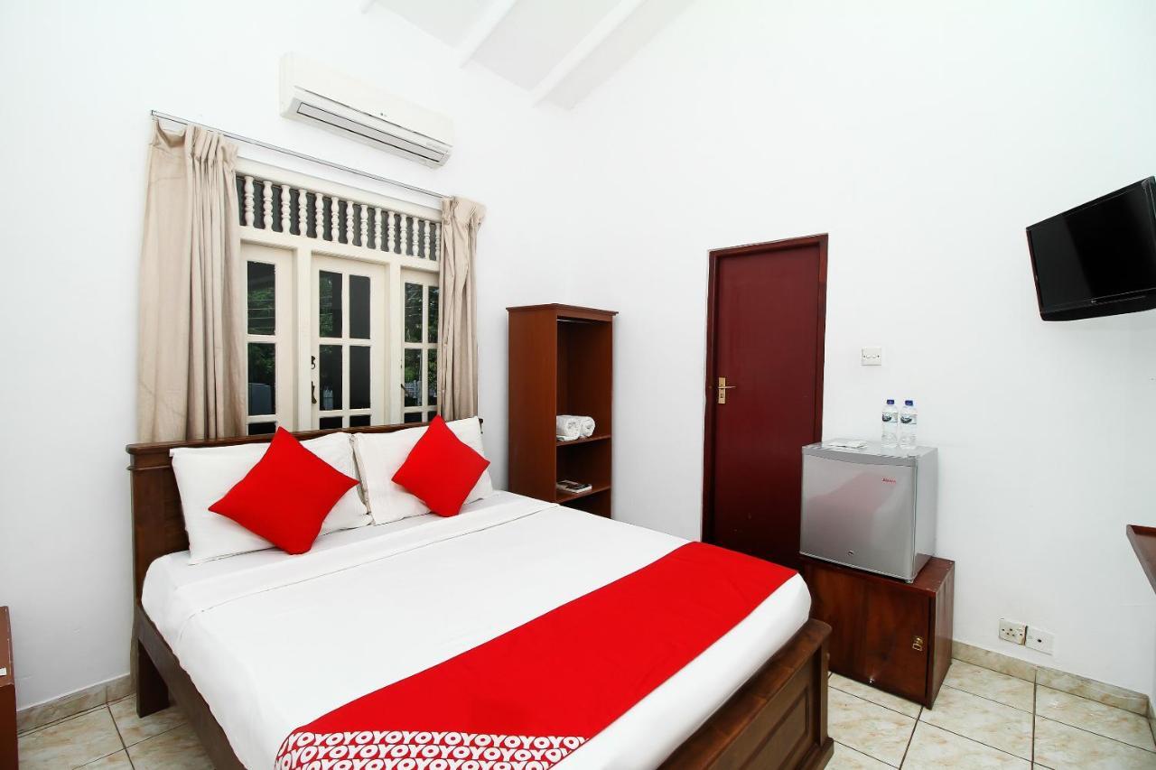 Hotel Empryean Katunayaka Extérieur photo
