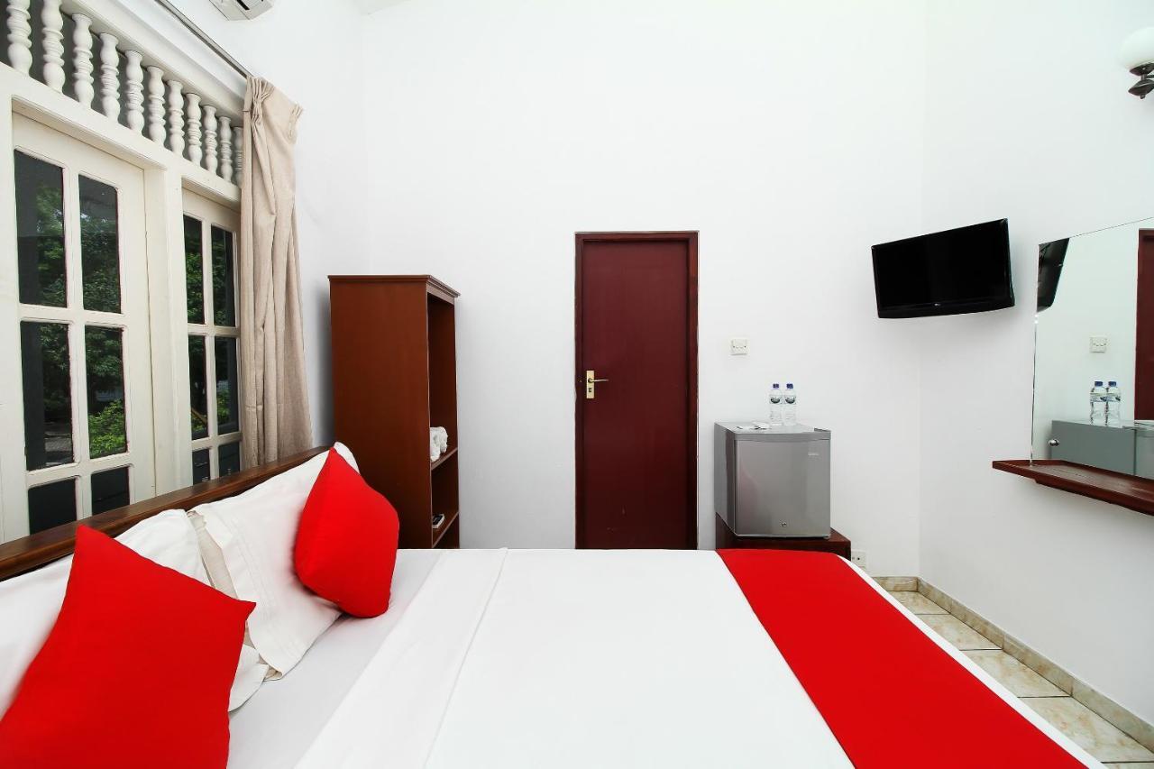 Hotel Empryean Katunayaka Extérieur photo